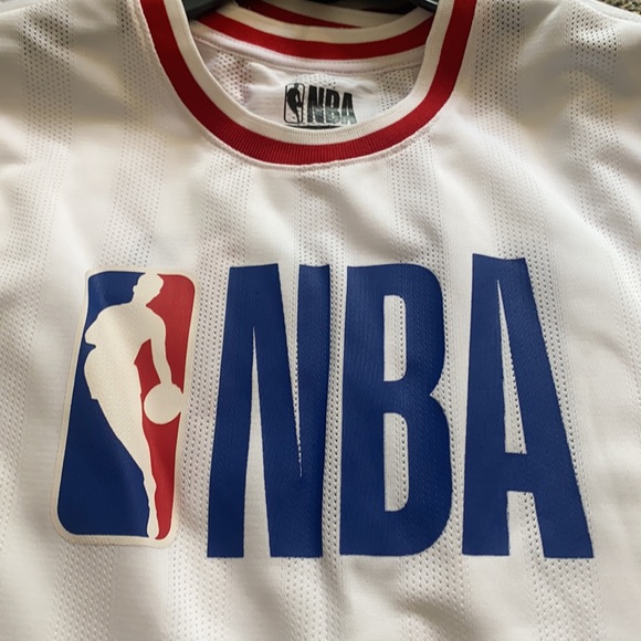 NBA Logo Jersey - Picture 3 of 3